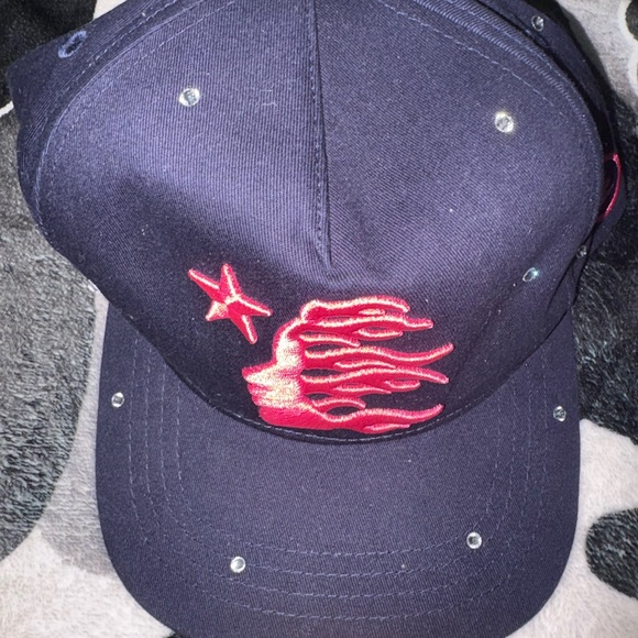 Hellstar OG Logo Rhinestone SnapBack - Picture 4 of 10